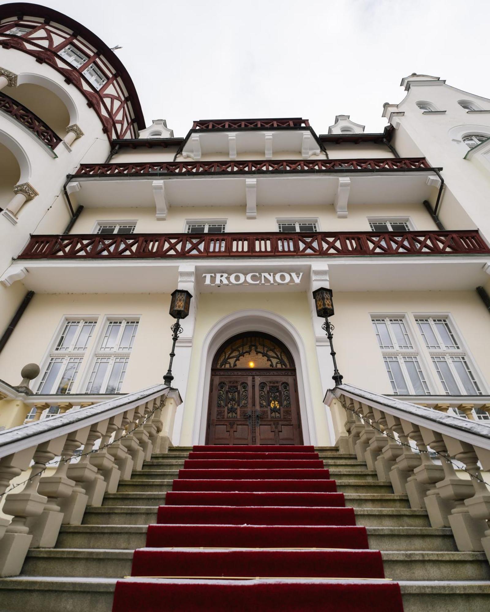 Spa Hotel Villa Smetana KLV Exterior foto